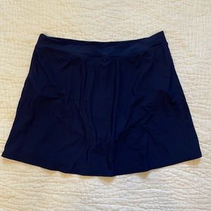 NWOT Lands End Navy Storm Tummy Control Swim Skirt